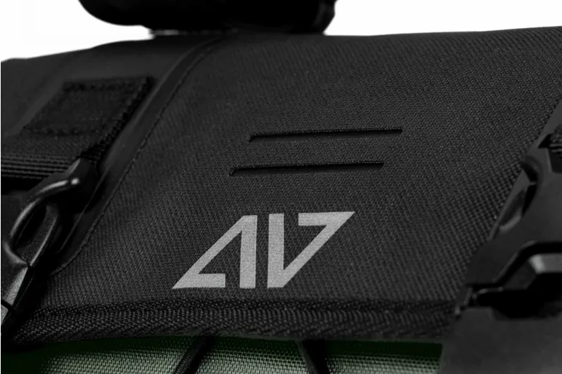 Acid Pack Pro 9 Handlebar Bag in Black/Green-9